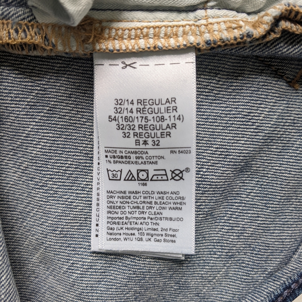 GAP High Rise Bermuda Denim Shorts - Picture 4 of 7